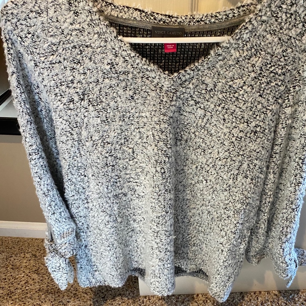Vince Camuto medium sweater